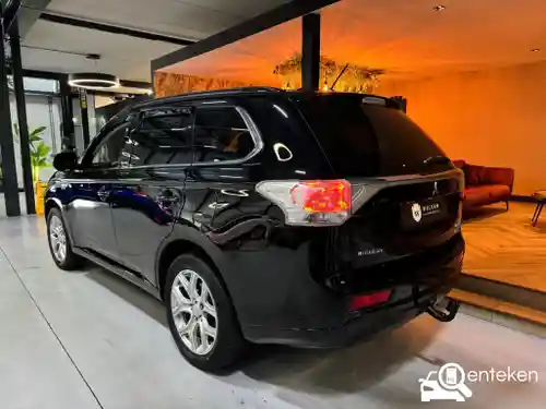 Mitsubishi Outlander 2.0 Plug-In Hybrid 2014
