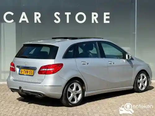 Mercedes-Benz B 180 2014