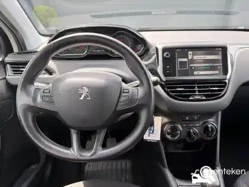 Peugeot 208 1.2 PureTech 82 2013