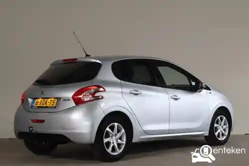 Peugeot 208 1.2 PureTech 82 2014