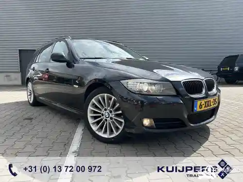 BMW 320d Touring 2011
