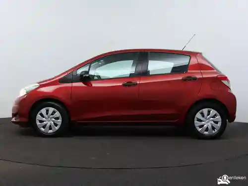 Toyota Yaris 1.33 2012