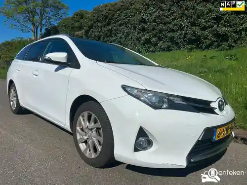 Toyota Auris Touring Sports 1.8 Hybrid 2014