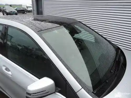 Mercedes-Benz B 180 2013