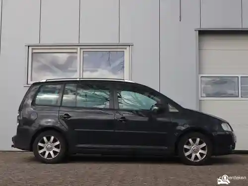 VW Touran 2.0 FSI 2004