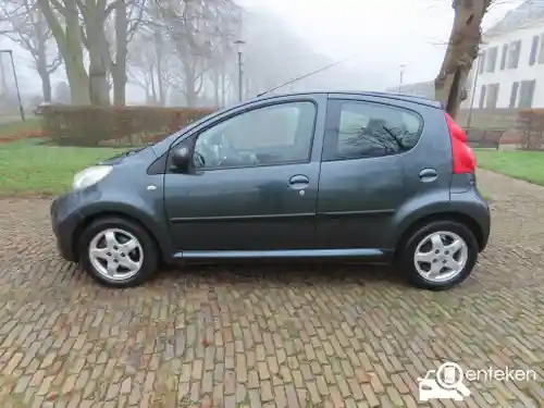 Peugeot 107 1.0 70 2009