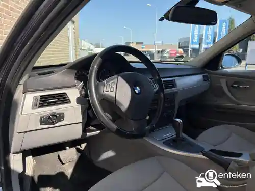 BMW 318i Touring 2006
