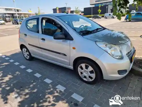 Suzuki Alto 1.0 2011