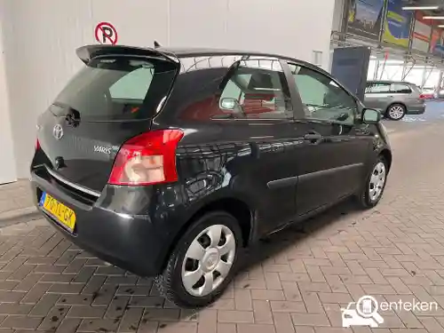 Toyota Yaris 1.3 2006