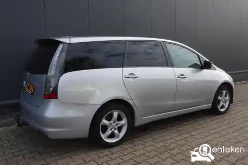 Mitsubishi Grandis 2.4 2004