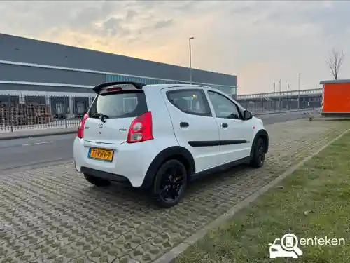 Suzuki Alto 1.0 2011