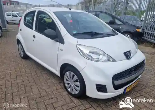 Peugeot 107 1.0 70 2011