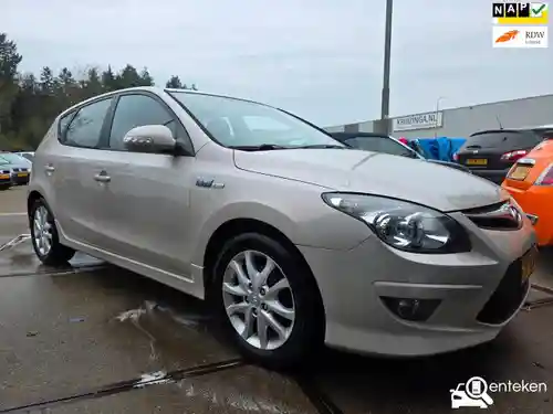 Hyundai i30 1.4 blue 2012