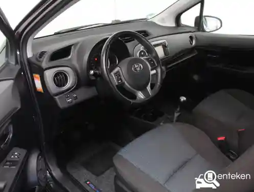 Toyota Yaris 1.0 2012
