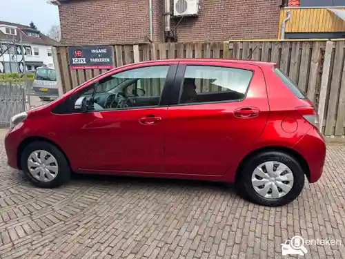 Toyota Yaris 1.0 2012