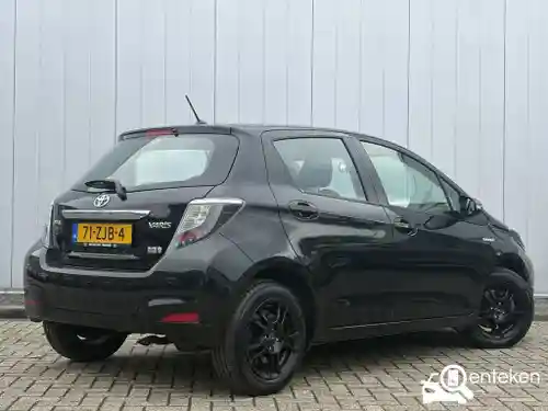 Toyota Yaris 1.5 Hybrid 2012