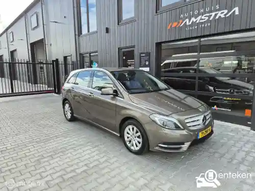 Mercedes-Benz B 180 2013