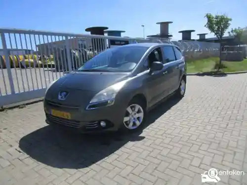 Peugeot 5008 155 THP 2010