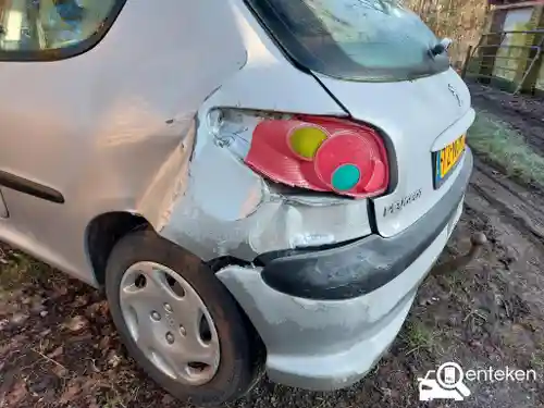 Peugeot 206 75 2003