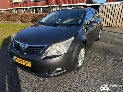 Toyota Avensis 2.0 2011