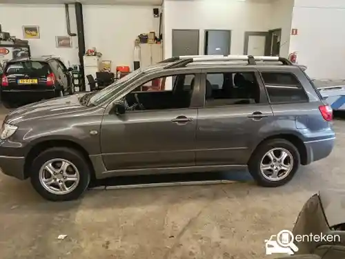 Mitsubishi Outlander 2.0 2005