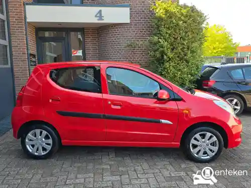 Suzuki Alto 1.0 2011