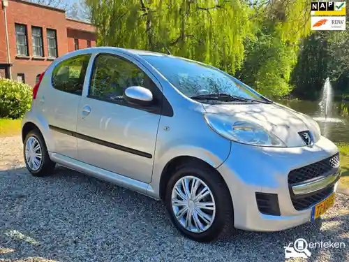 Peugeot 107 1.0 68 2012