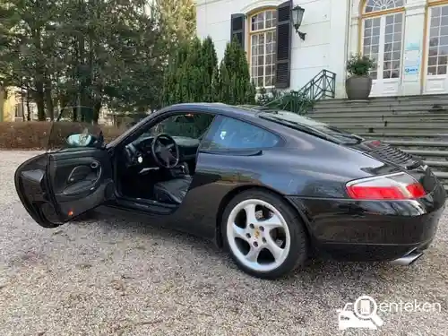 Porsche 911 Carrera Coupé 2000