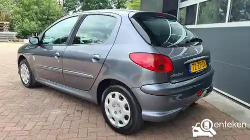 Peugeot 206 75 2008
