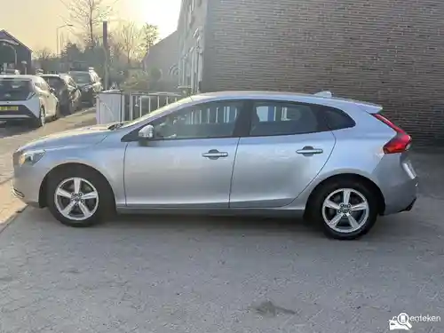 Volvo V40 T3 2013