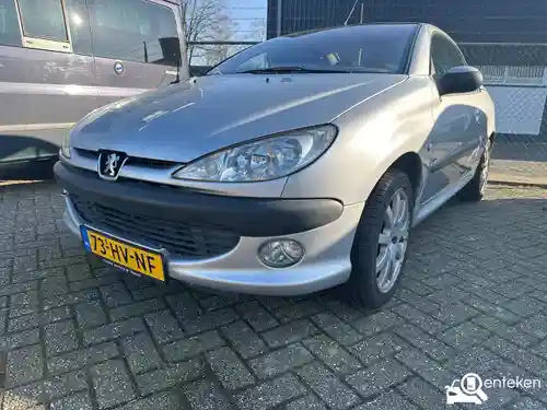 Peugeot 206 CC 135 2002