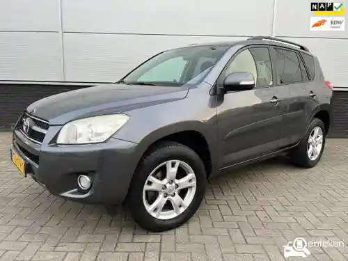 Toyota RAV4 2.0 2010