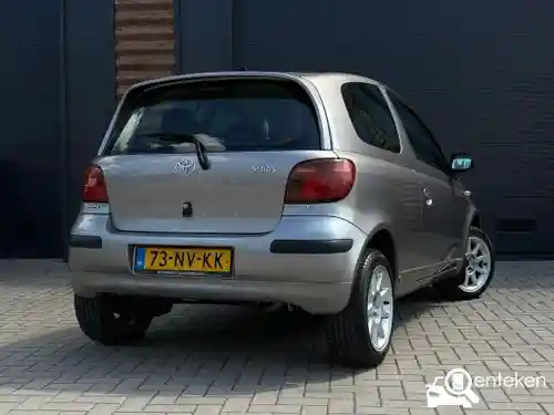 Toyota Yaris 1.3 2004