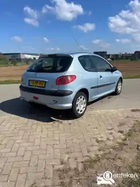 Peugeot 206 75 2004