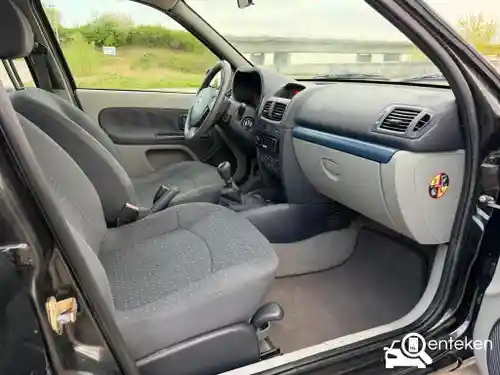 Renault Clio 1.4 16V 2004
