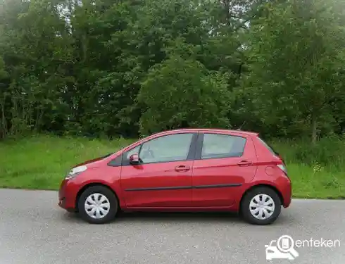 Toyota Yaris 1.0 2012