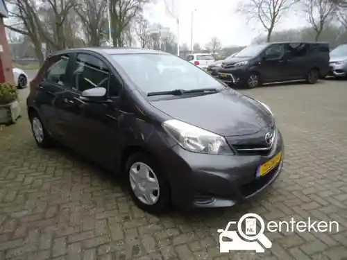 Toyota Yaris 1.0 2013