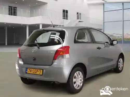 Toyota Yaris 1.0 2010