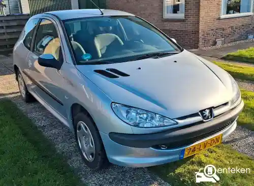 Peugeot 206 75 2003