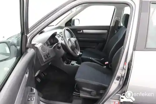 Suzuki Swift 1300 2010