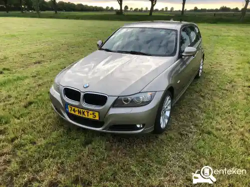 BMW 320i Touring 2010