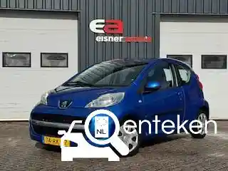 Peugeot 107 1.0 70 2011