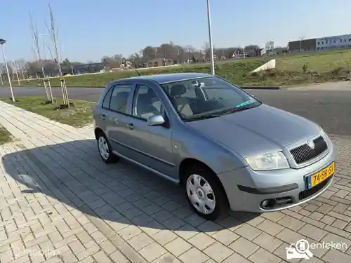 Skoda Fabia Sedan 1.4 16V 2006