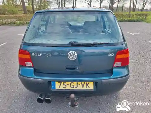 VW Golf 2.0 2000