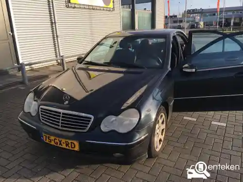 Mercedes-Benz C 200 2001