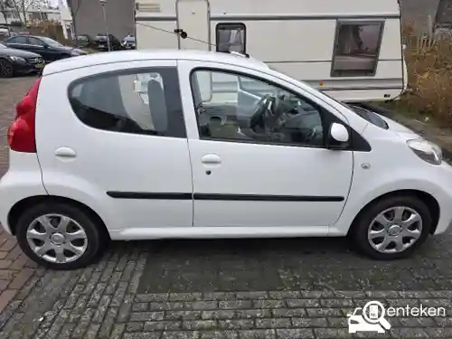 Peugeot 107 1.0 70 2009