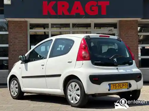 Peugeot 107 1.0 70 2011