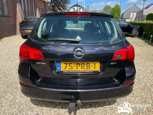 Opel Astra Sports Tourer 1.7 CDTI 2011
