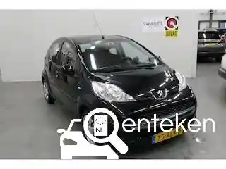 Peugeot 107 1.0 70 2011