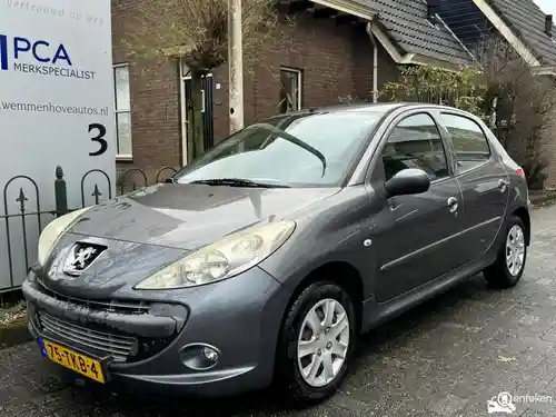 Peugeot 206 75 2012